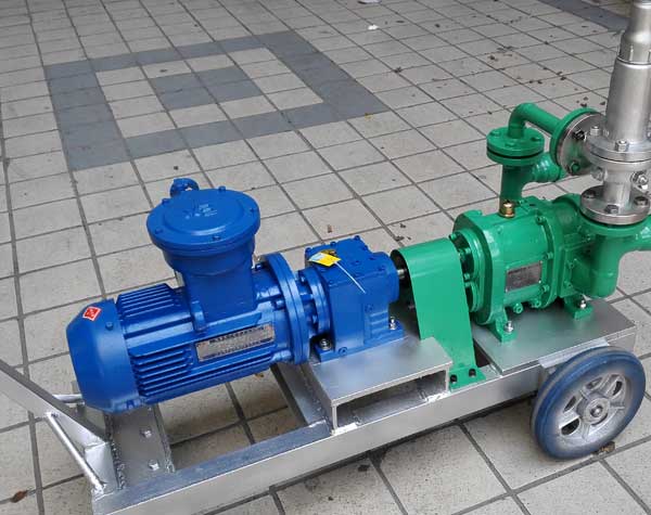 防汛搶險(xiǎn)移動(dòng)泵車哪里有買?